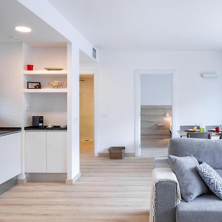 Apartaments La Rosella Roses Bagian luar foto
