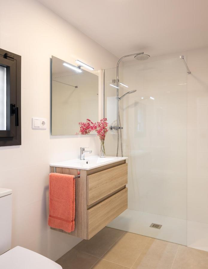 Apartaments La Rosella Roses Bagian luar foto