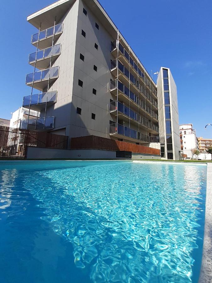 Apartaments La Rosella Roses Bagian luar foto